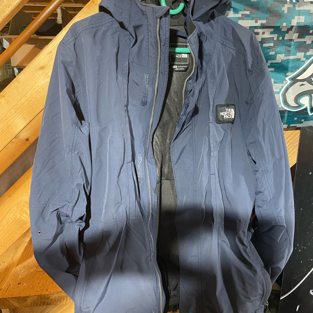 The North Face Men's Navy jacket